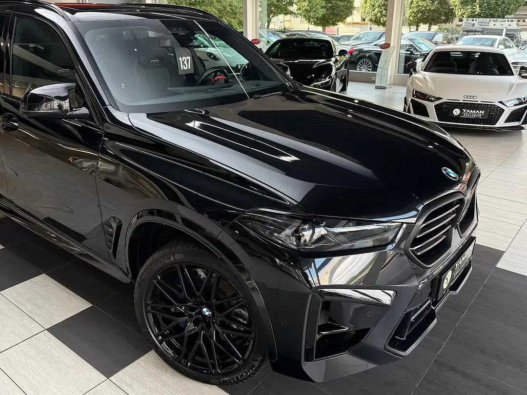 BMW X5 M Competition - Thumbnail 5