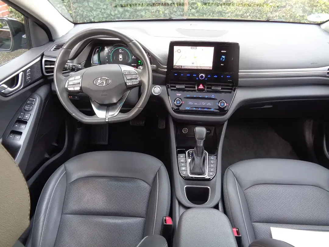 Hyundai IONIQ 1.6 GDI PHEV Hybrid Premium - Thumbnail 13