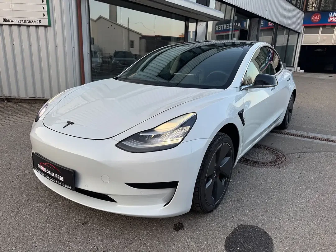 Tesla Model 3 RWD Standard Range Plus - Afbeelding 1