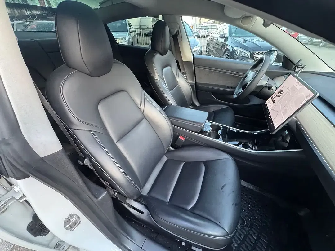 Tesla Model 3 RWD Standard Range Plus - Thumbnail 16