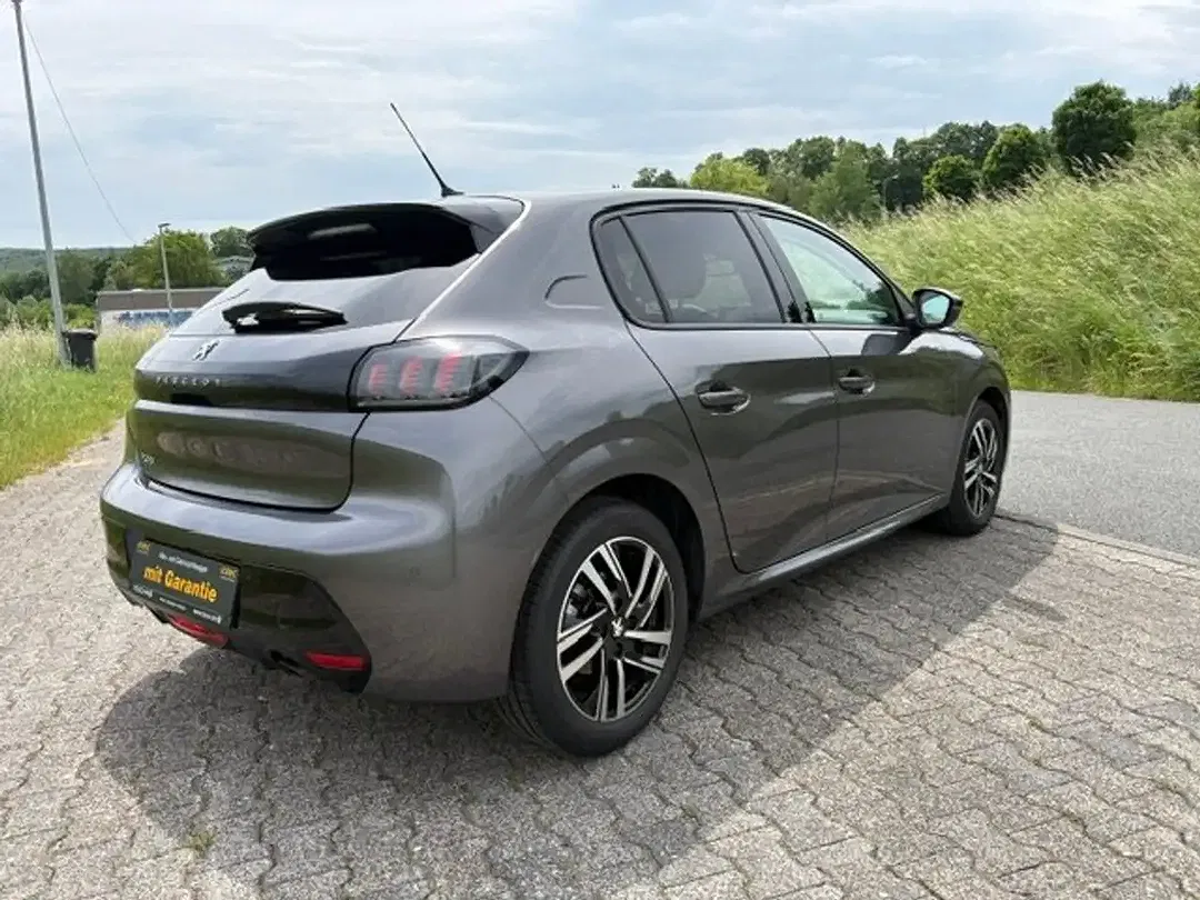 Peugeot 208 Allure Pack - Thumbnail 9
