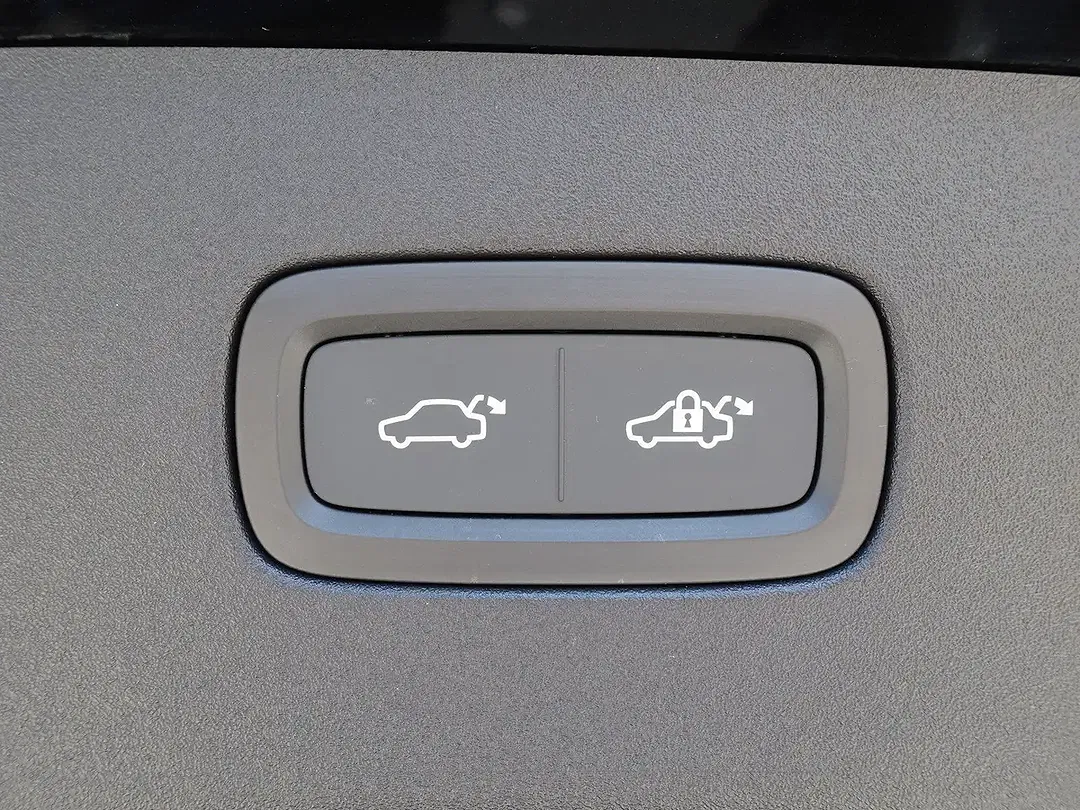 Volvo ES90 Single Motor Extended Range Ultra - foto 28