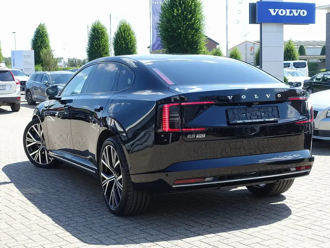 Volvo ES90 Single Motor Extended Range Ultra - Thumbnail 3