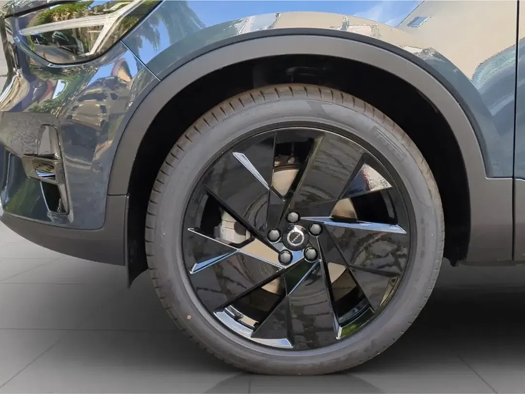 Volvo XC40 B3 Ultra Black Edition - Thumbnail 7