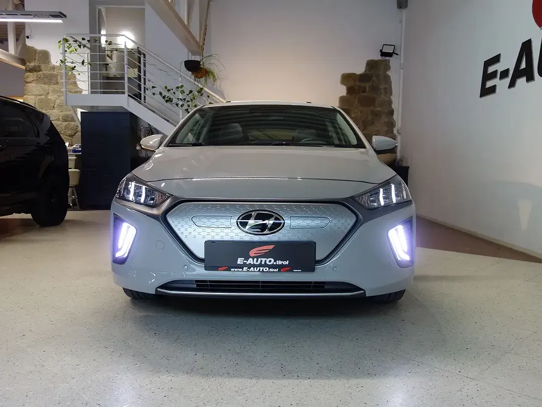 Hyundai IONIQ AUT Style - Thumbnail 3