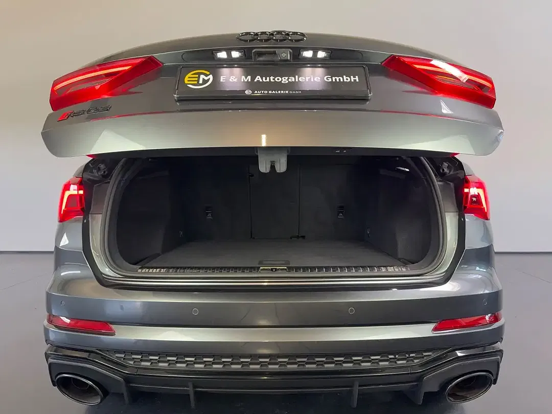 Audi RS Q3 2.5 TFSI quattro Matrix LED - Thumbnail 4