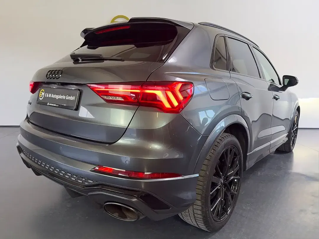 Audi RS Q3 2.5 TFSI quattro Matrix LED - Thumbnail 5