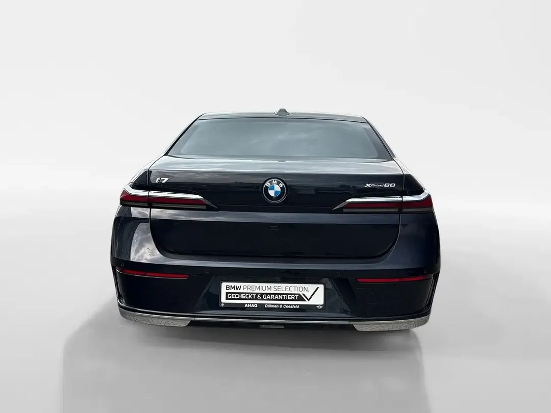 BMW i7 xDrive - Thumbnail 3