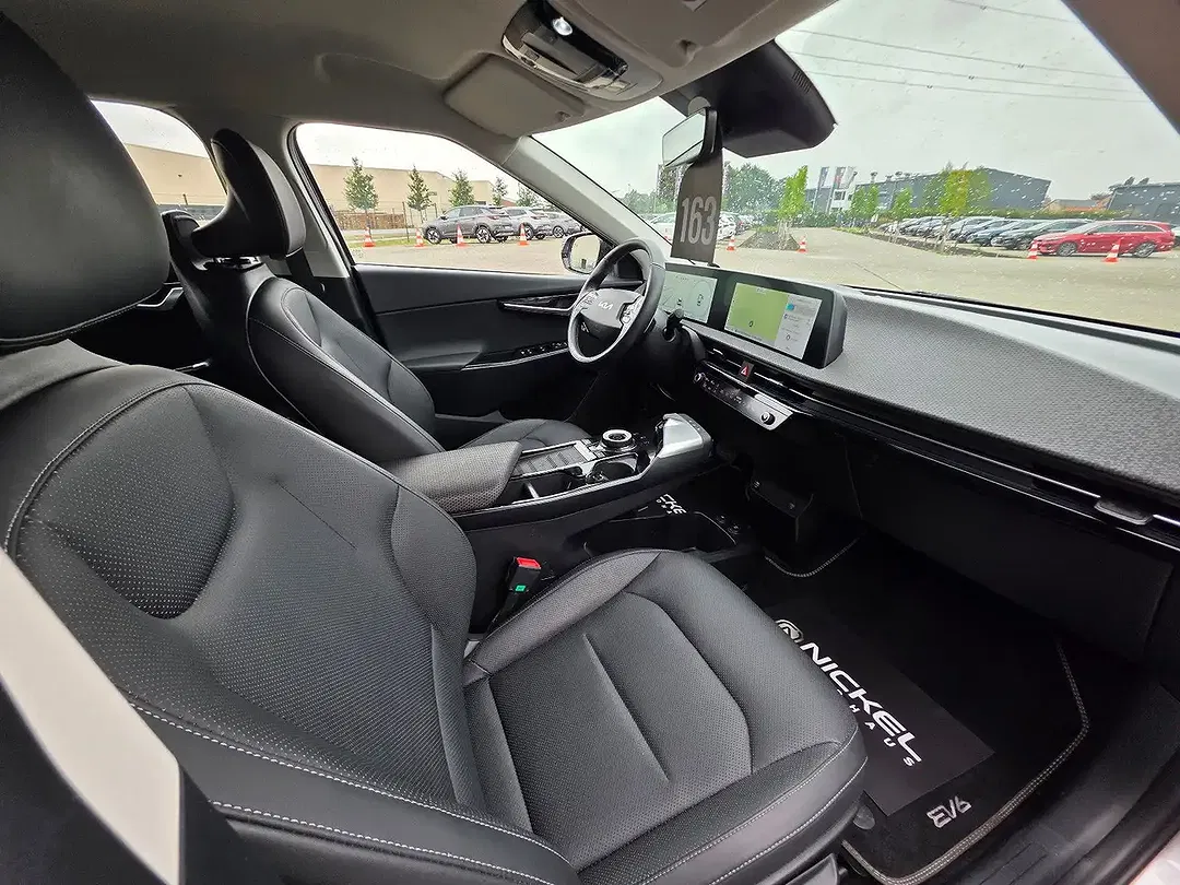 Kia EV6 - Thumbnail 18