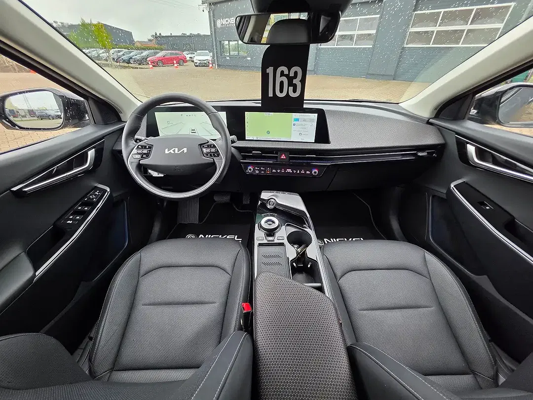 Kia EV6 - Thumbnail 32