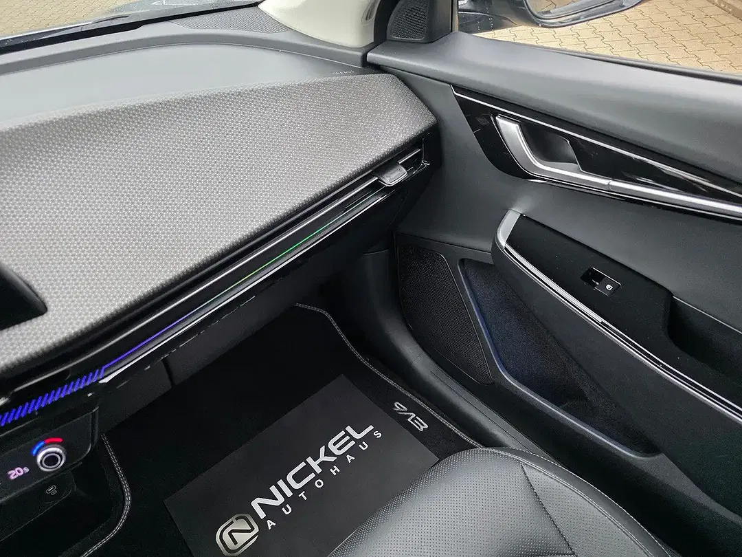 Kia EV6 - Thumbnail 35