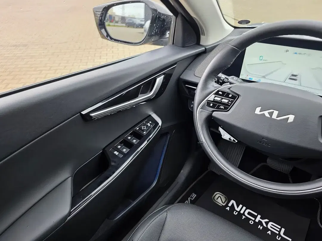 Kia EV6 - Thumbnail 36