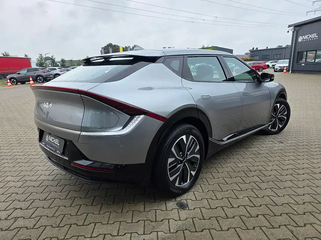 Kia EV6 - Thumbnail 5