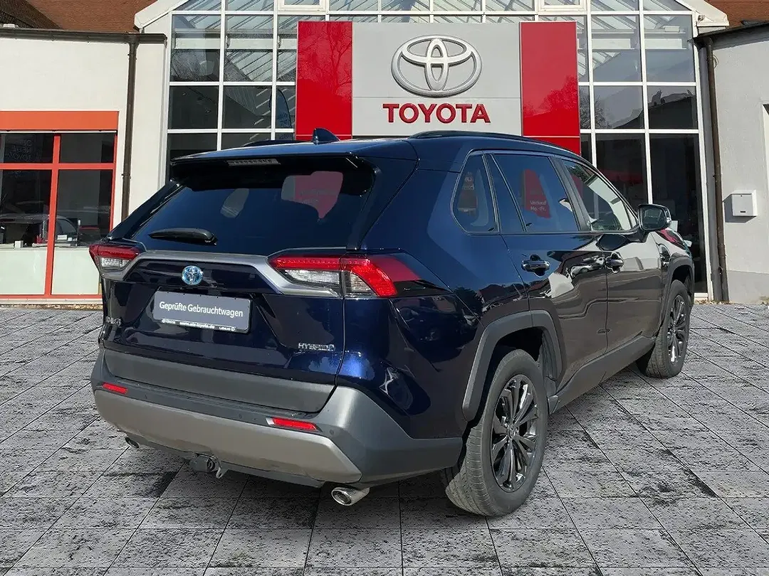 Toyota RAV 4 Team Deutschland - Thumbnail 7