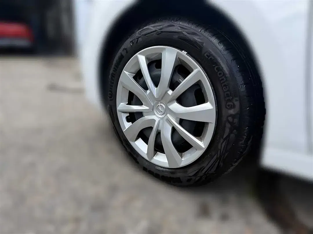 Opel Corsa 1.2 Edition - Thumbnail 8