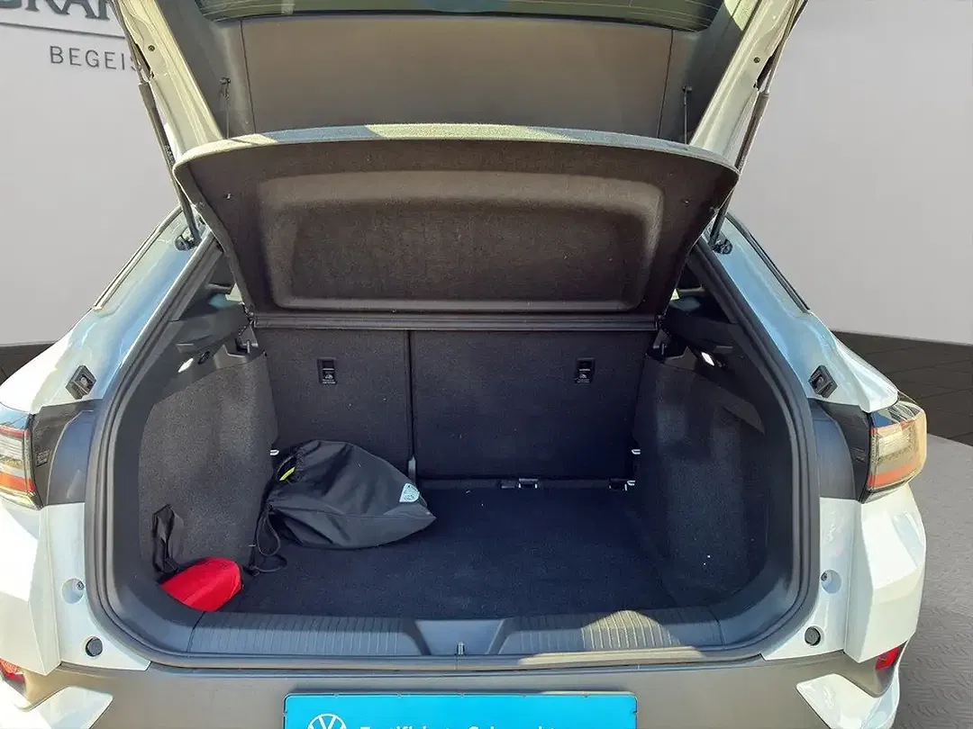 Volkswagen ID.4 Pro - Thumbnail 14