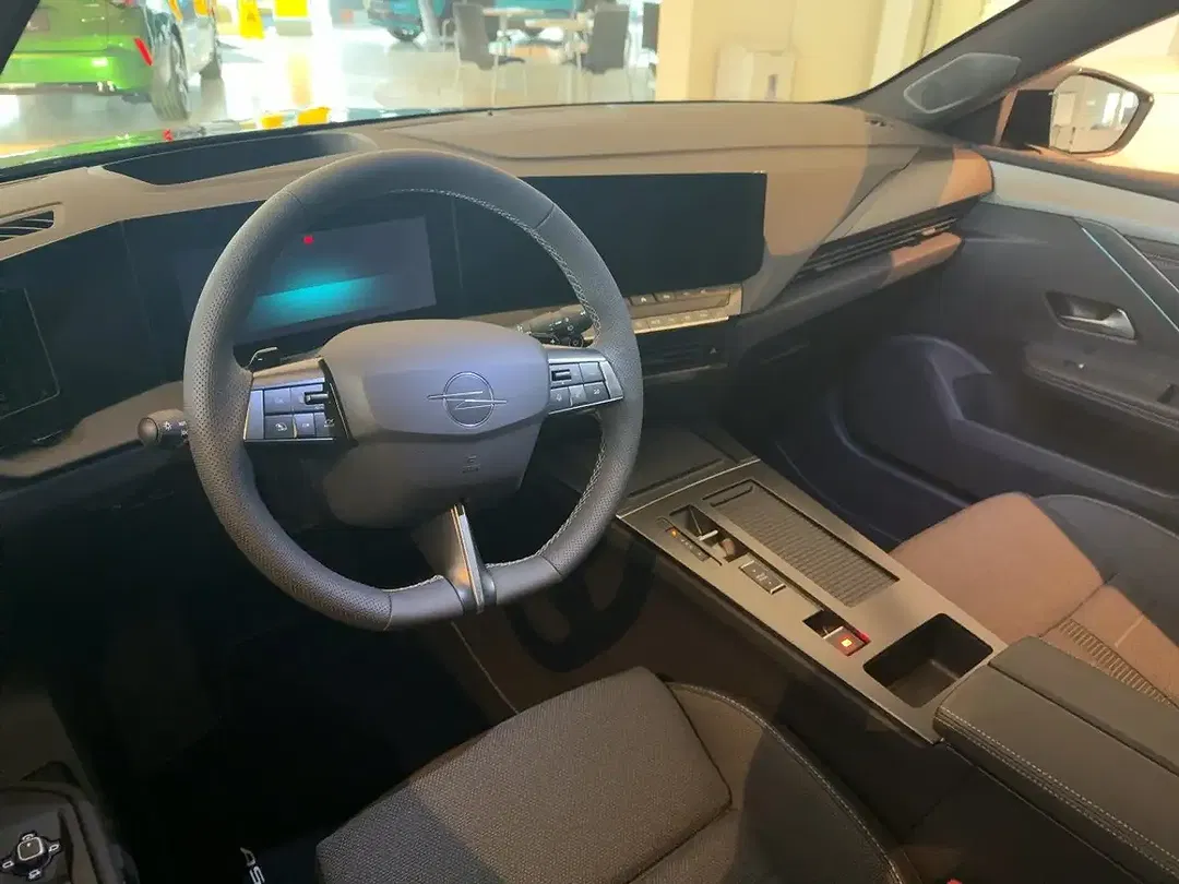 Opel Astra 1.5 D Ultimate - Thumbnail 9