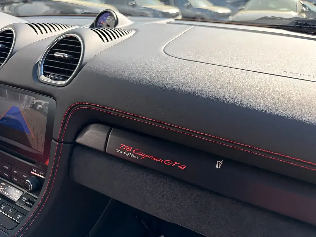 Porsche Cayman Edition - Thumbnail 11