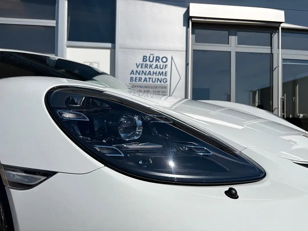 Porsche Cayman Edition - Thumbnail 3