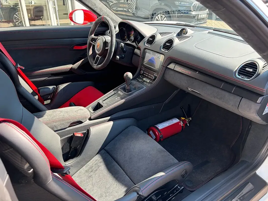 Porsche Cayman Edition - Thumbnail 9