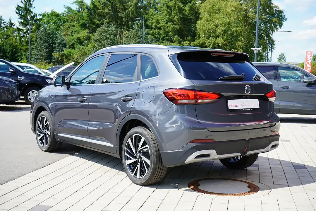 MG ZS 1.5 Hybrid AUT Luxury - Thumbnail 3