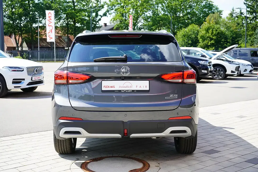 MG ZS 1.5 Hybrid AUT Luxury - Thumbnail 4
