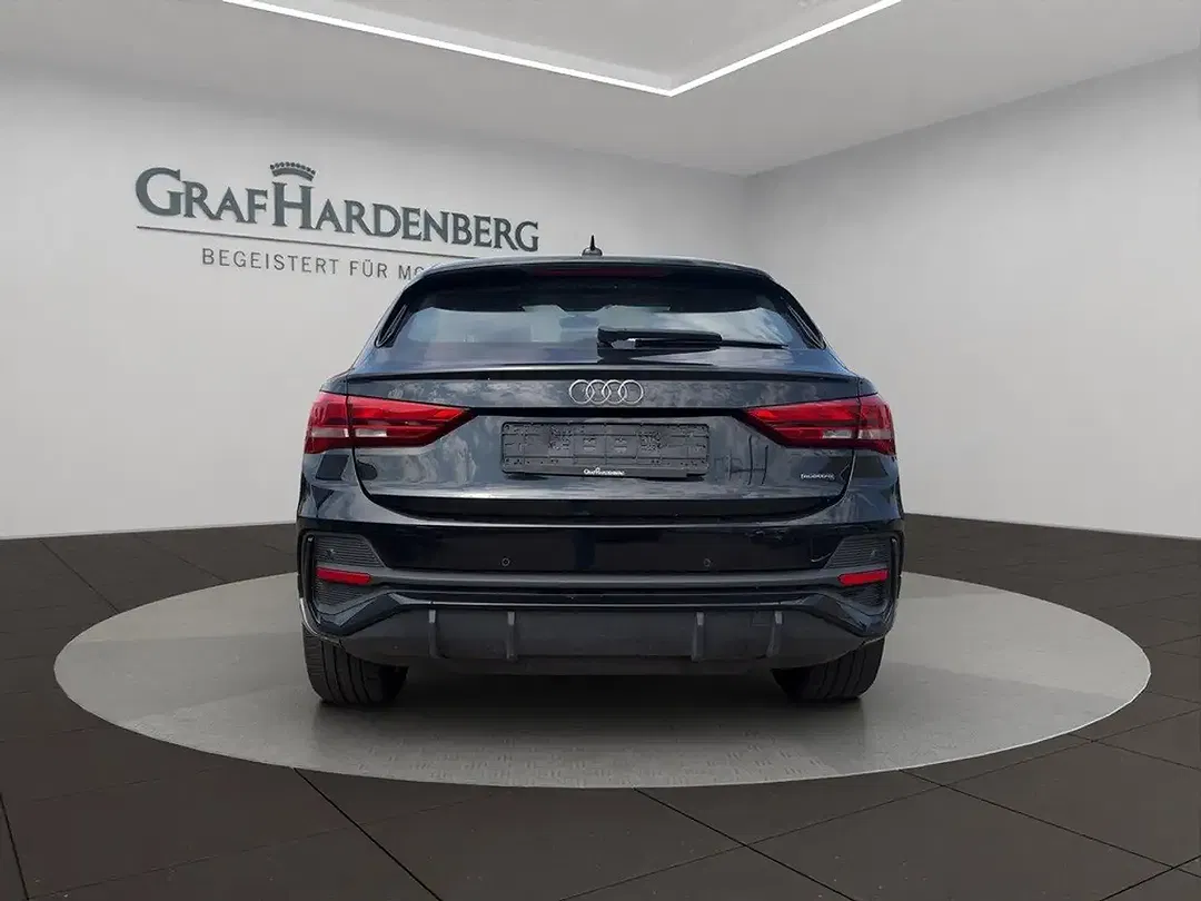 Audi Q3 40 TDI S tronic quattro Sportback S line - Thumbnail 4