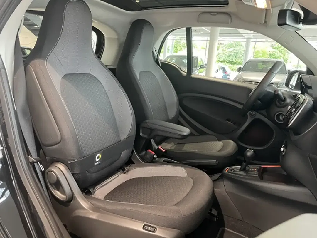 smart forTwo - Thumbnail 11