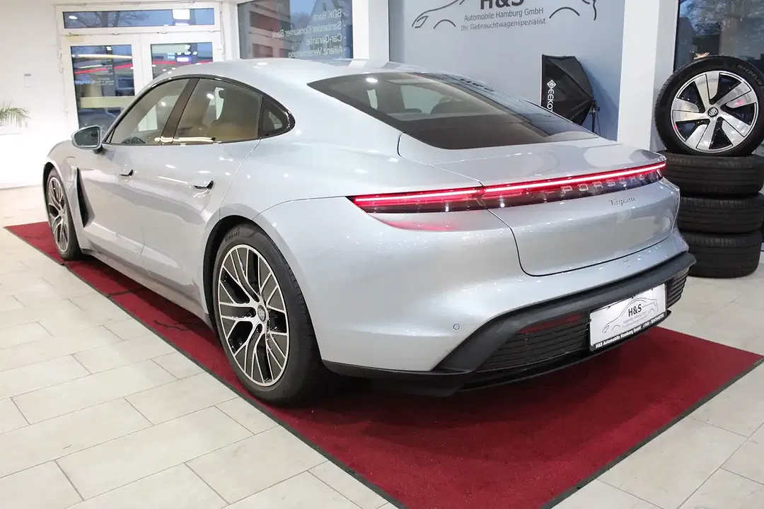 Porsche Taycan Sport Chrono - foto 2