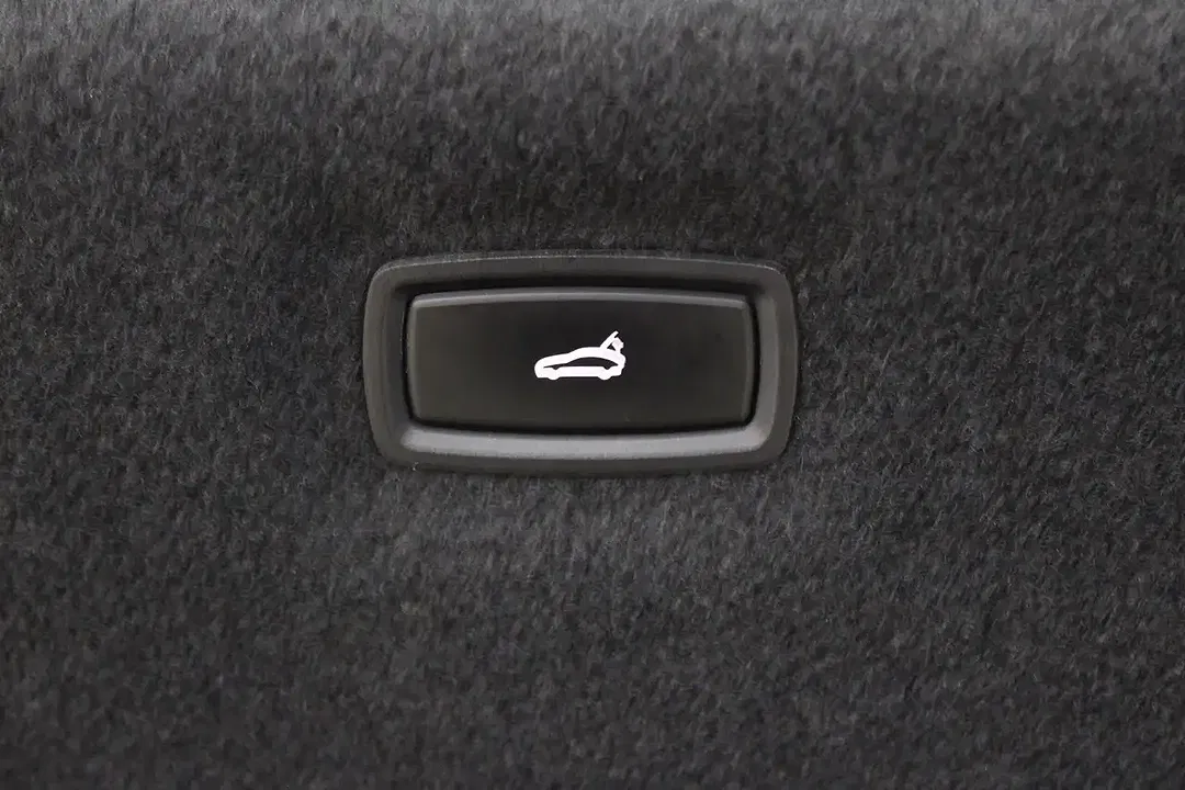 Porsche Taycan Sport Chrono - Thumbnail 8