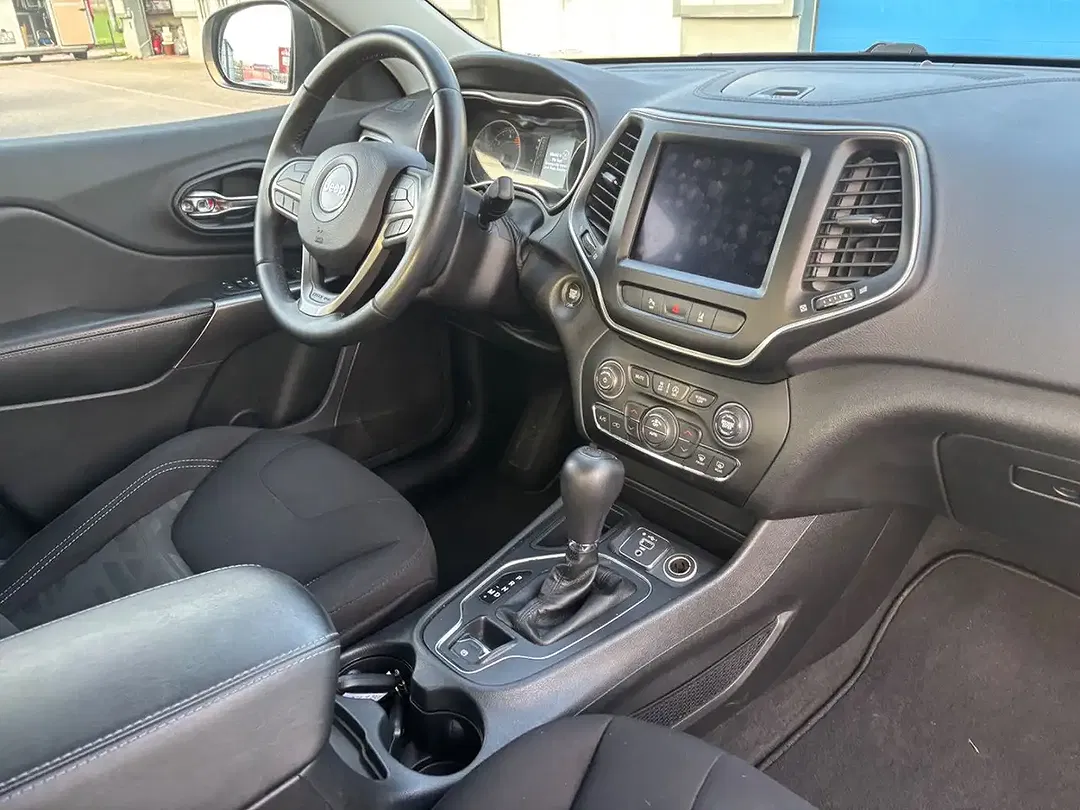 Jeep Cherokee Longitude - Thumbnail 10