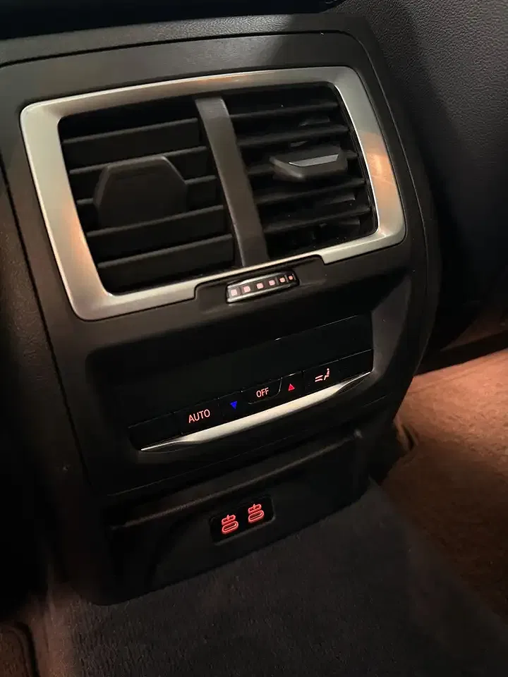 BMW iX3 M Sport - Thumbnail 13