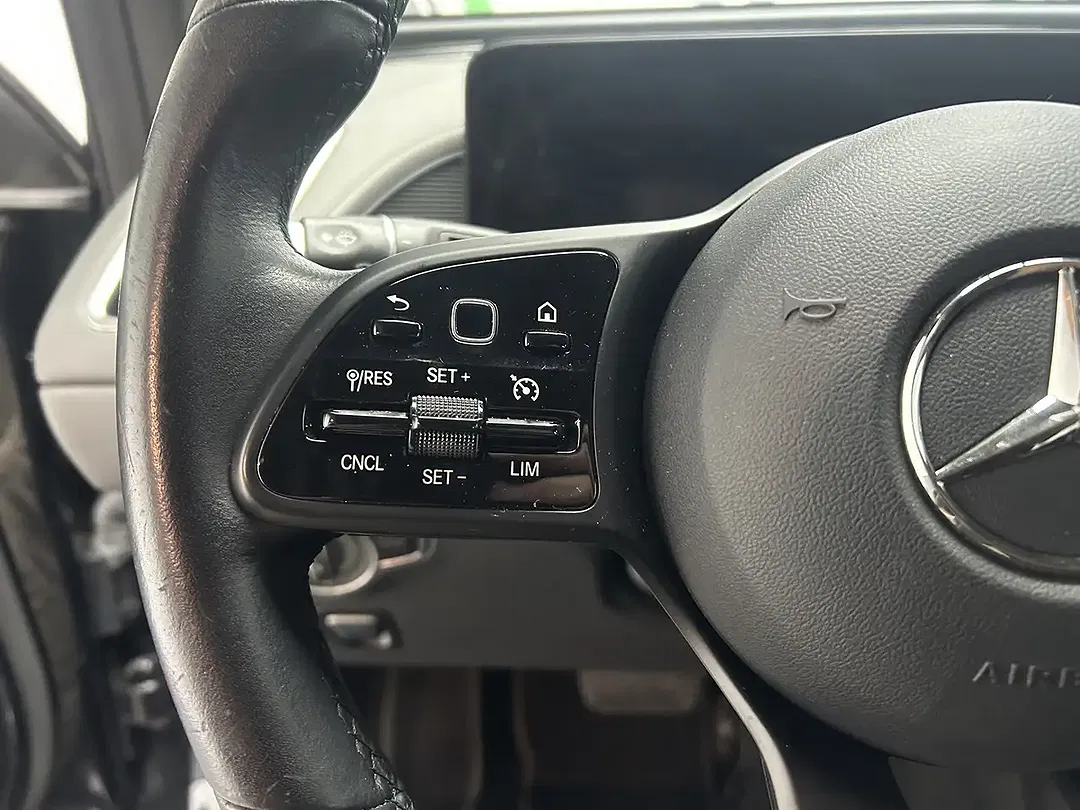 Mercedes-Benz EQC 400 4MATIC - Thumbnail 11