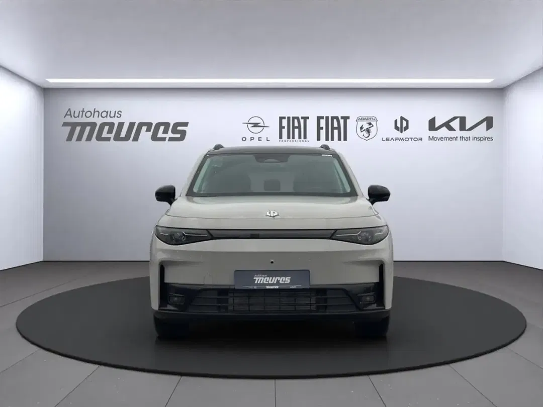 Leapmotor C10 - Thumbnail 5