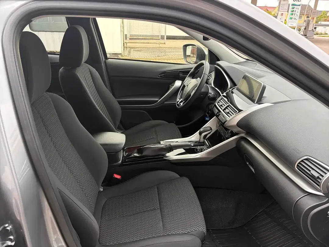 Mitsubishi Eclipse Cross 1.5 T-MIVEC CVT Spirit - Thumbnail 11
