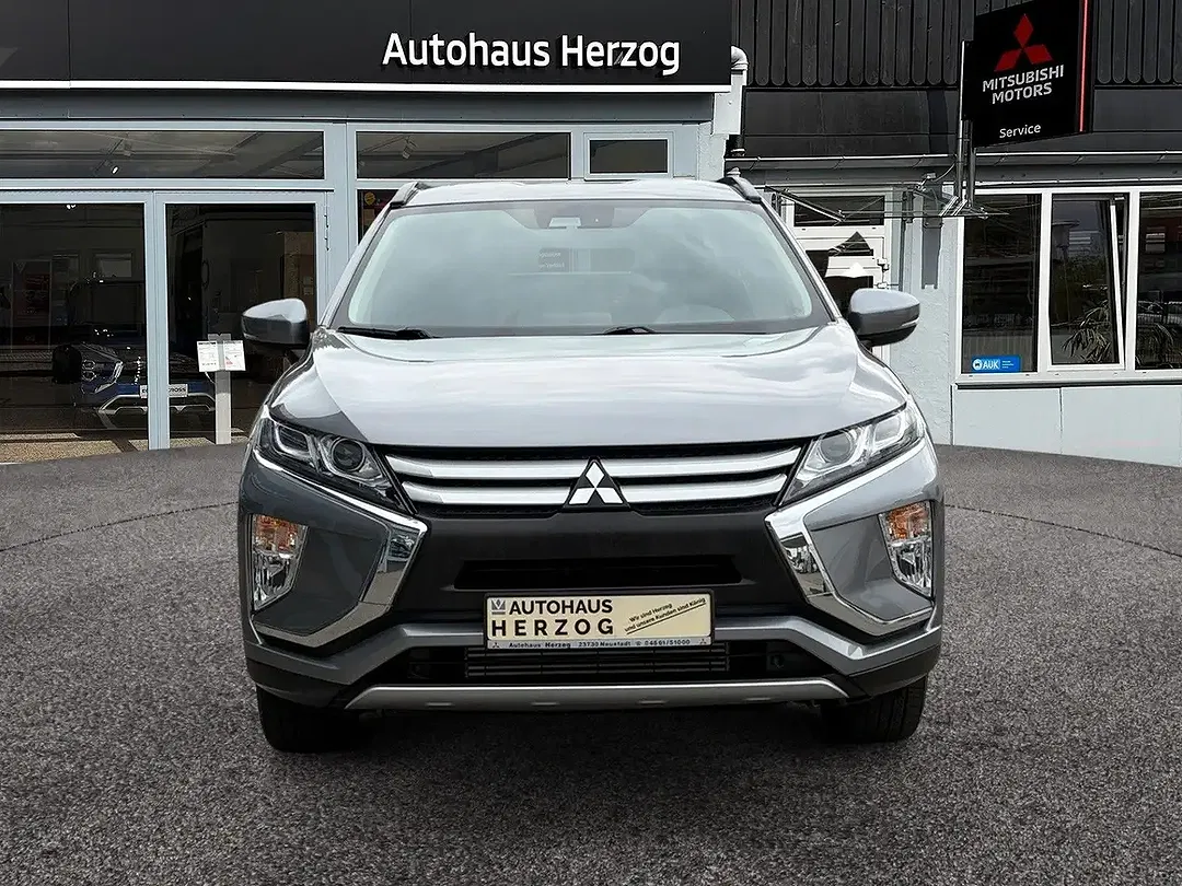 Mitsubishi Eclipse Cross 1.5 T-MIVEC CVT Spirit - Thumbnail 3