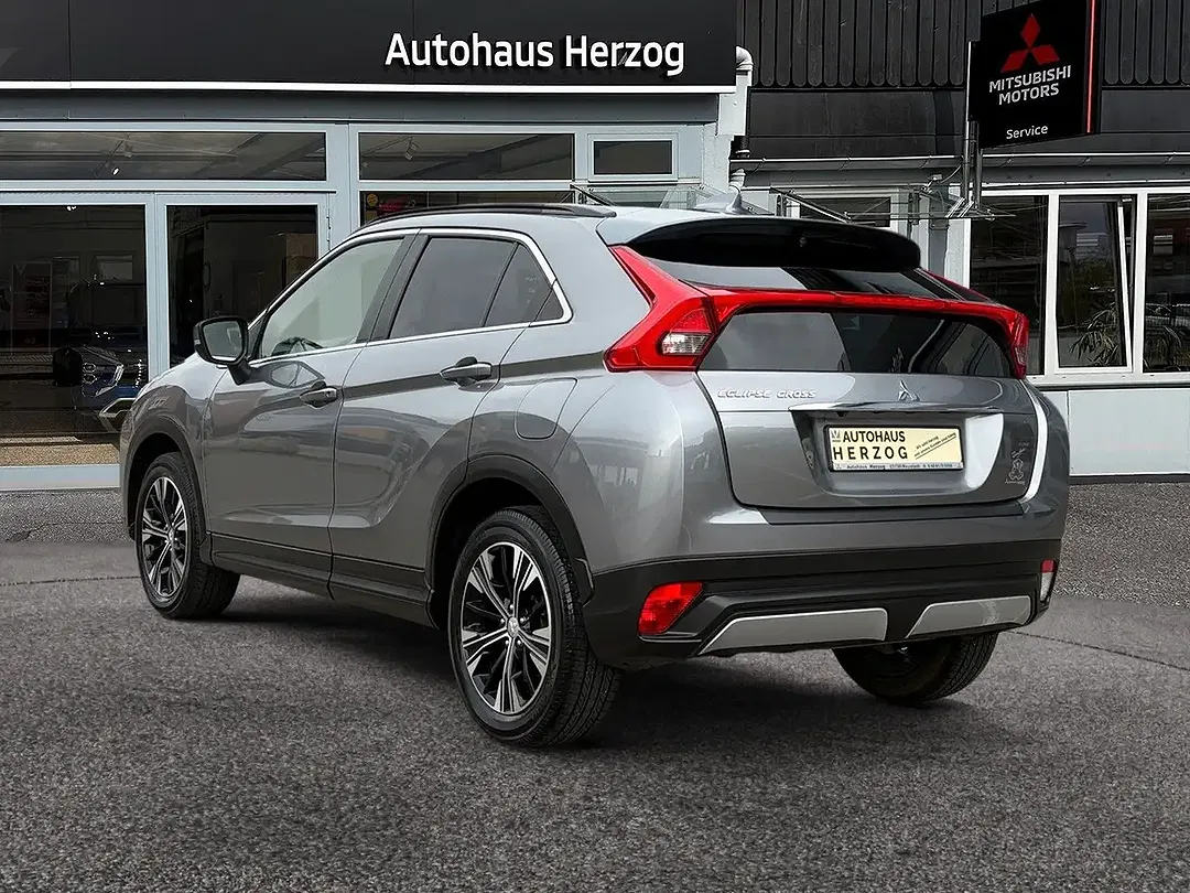 Mitsubishi Eclipse Cross 1.5 T-MIVEC CVT Spirit - Thumbnail 4