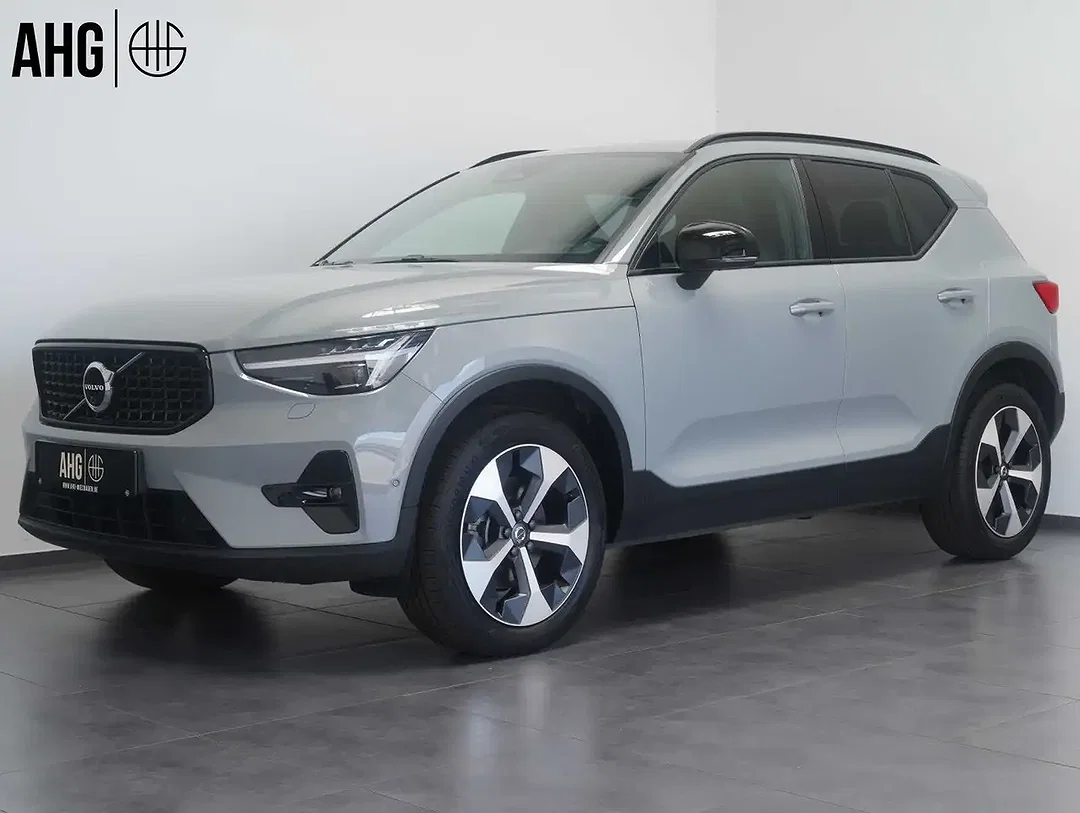 Volvo XC40 B3 Plus Dark - Afbeelding 1