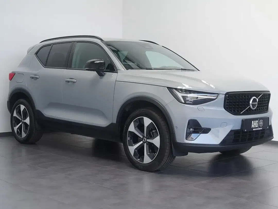 Volvo XC40 B3 Plus Dark - foto 2