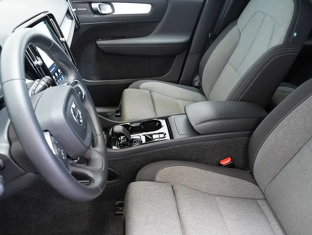Volvo XC40 B3 Plus Dark - Thumbnail 5