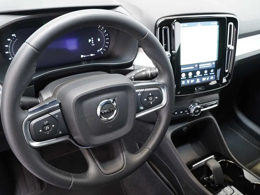 Volvo XC40 B3 Plus Dark - Thumbnail 6