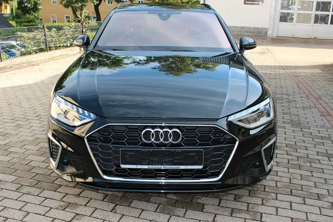 Audi A4 35 TFSI Matrix LED Avant S line - foto 1