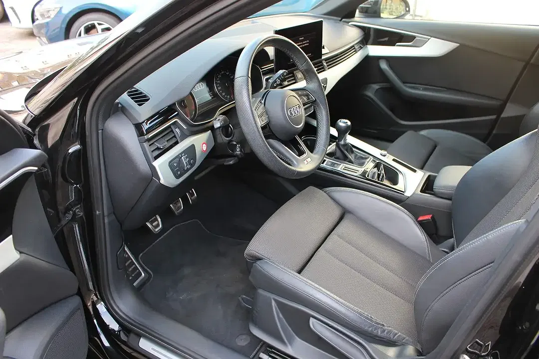 Audi A4 35 TFSI Matrix LED Avant S line - Thumbnail 12