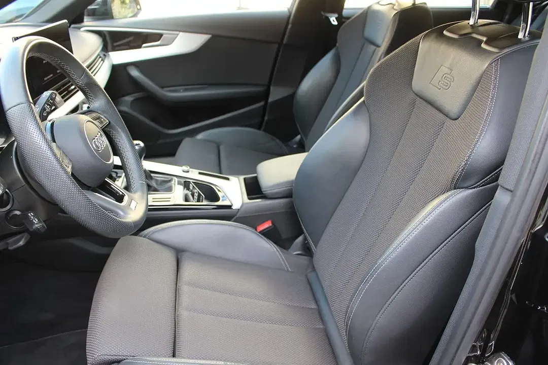 Audi A4 35 TFSI Matrix LED Avant S line - Thumbnail 13