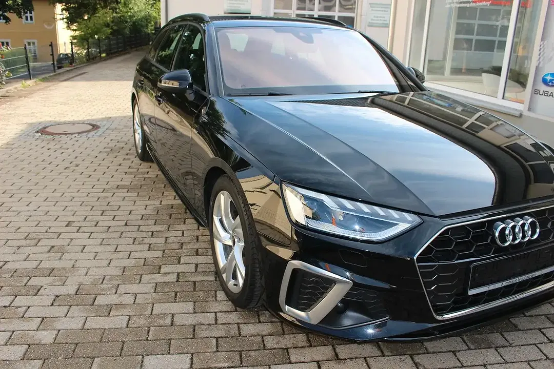Audi A4 35 TFSI Matrix LED Avant S line - foto 2