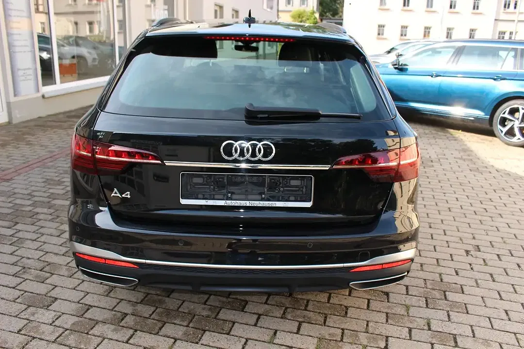 Audi A4 35 TFSI Matrix LED Avant S line - Thumbnail 5