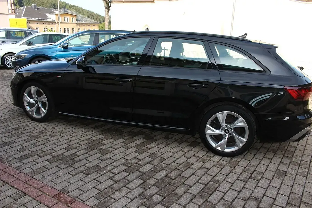 Audi A4 35 TFSI Matrix LED Avant S line - Thumbnail 7