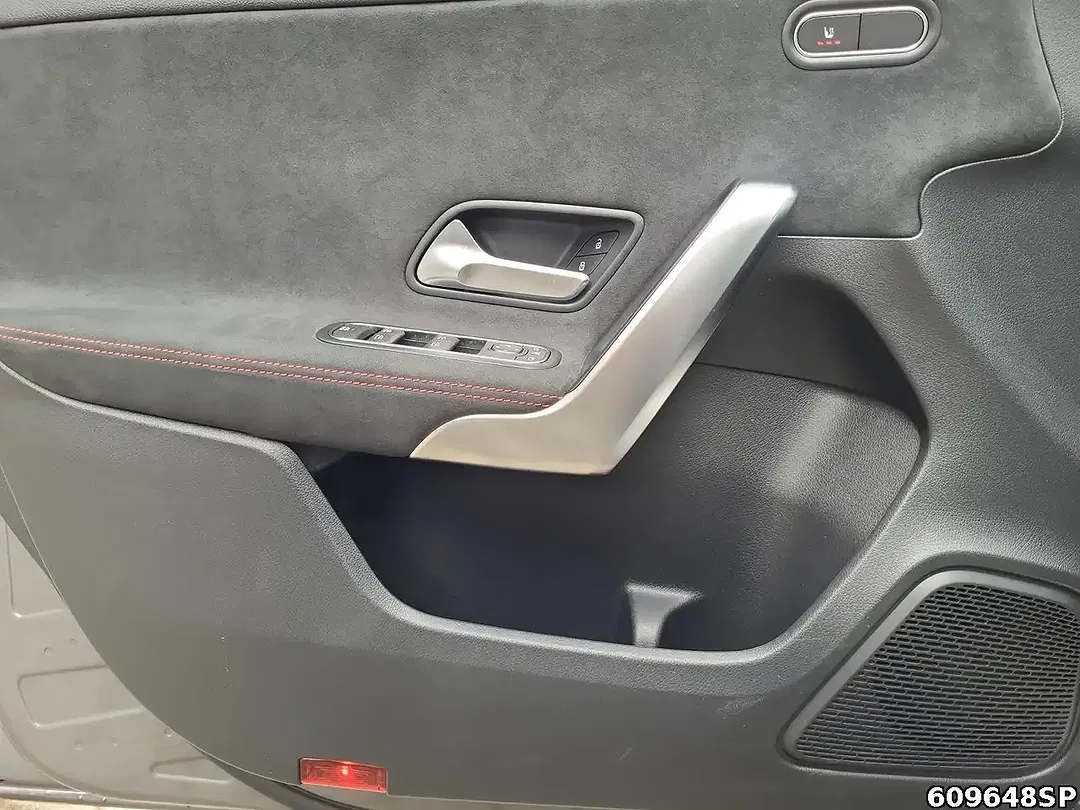 Mercedes-Benz A 200 AMG - Thumbnail 14