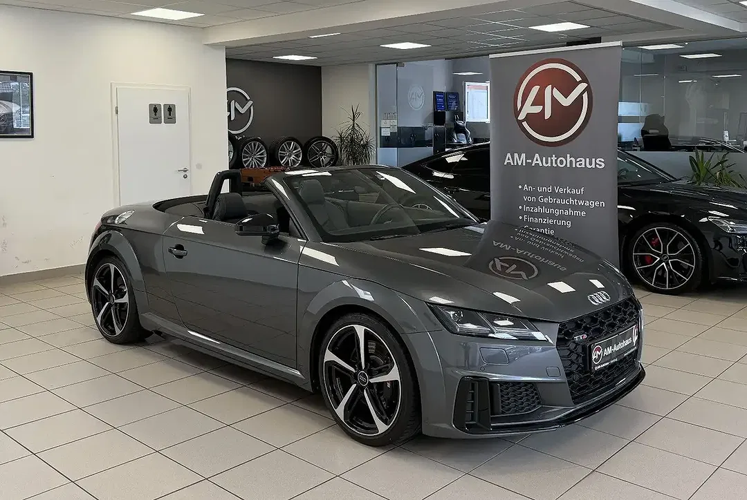Audi TTS quattro Roadster - Thumbnail 13