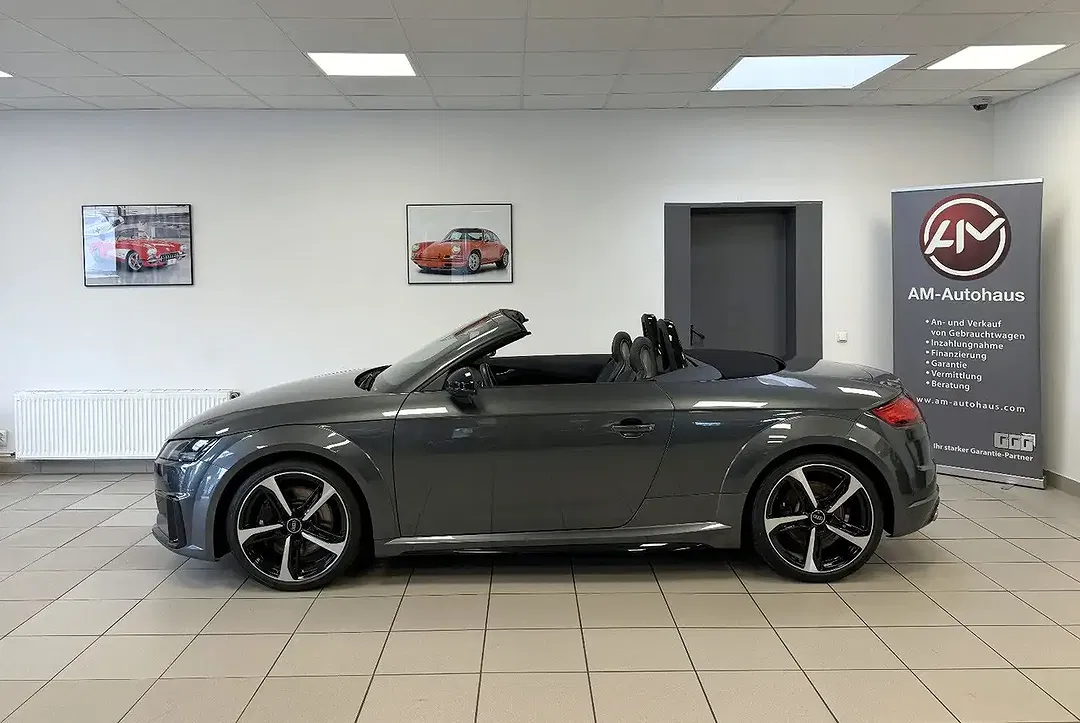 Audi TTS quattro Roadster - Thumbnail 4